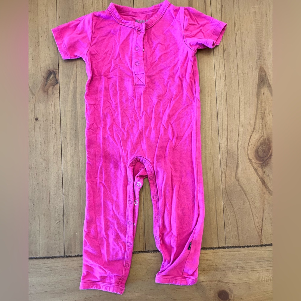 6-12 mo Kyte baby romper